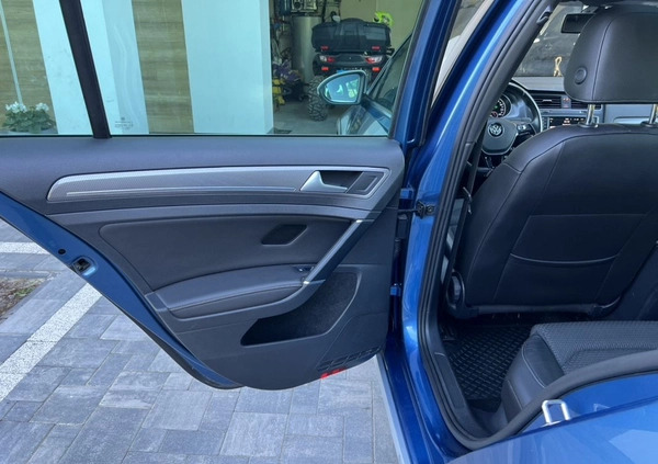 Volkswagen Golf cena 56900 przebieg: 219000, rok produkcji 2015 z Warszawa małe 277